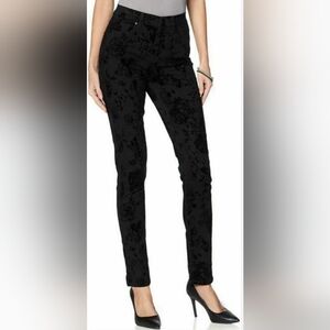 DG2 Diane Gilman Virtual Stretch Novelty Skinny Jean in Black, Size 18, NWOT